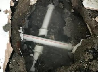 郑州惠济区阳台漏水维修公司为您分享楼上楼下漏水怎么处理