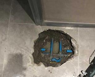 郑州惠济区阳台漏水维修公司分享下暖气管道漏水的原因有哪些
